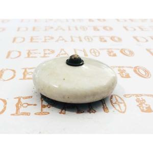 Couvercle du parafoudre avec électrode