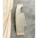 Aile arrière droite pour automobile à transmission par chaine