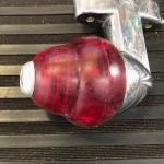 Feu de gabarit rouge sur pied 