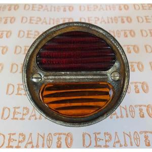 Feu arrière avec éclaireur de plaque