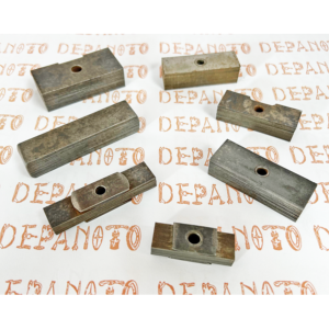 Linguet métallique de chape de liaison de magnéto, dynamo ou autre