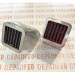 Paire de Catadioptres  carrés sur réhausse en aluminium